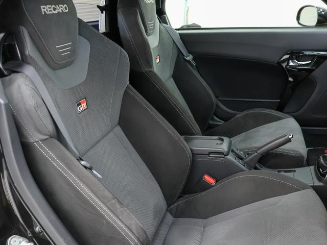 コペン ＧＲ　スポーツ　５ＭＴ／ディスプレイオーディオ／ＥＴＣ／純正ＢＢＳ１６インチＡＷ／純正レカロシート／純正ＭＯＭＯステ／衝突安全ボディ／横滑り防止機能／盗難防止装置／シ－トヒ－タ／ＬＥＤヘッドライト／スマートキ／ＡＢＳ（28枚目）