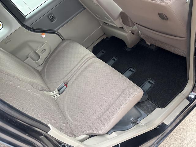 タント Ｘリミテッド　電動スライドドア　タイヤ４本新品　ナビ　ＴＶ　スマートキー　ベンチシート　ＣＶＴ　盗難防止システム　ＡＢＳ　ＣＤ　アルミホイール　衝突安全ボディ　エアコン　パワーステアリング　パワーウィンドウ（5枚目）