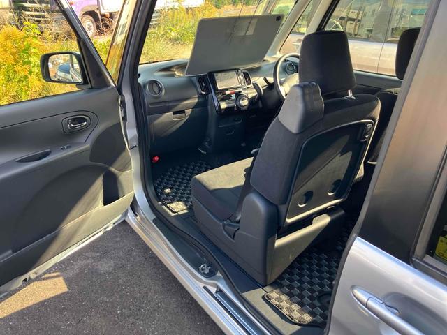 タント カスタムＸスペシャル　ＥＴＣ　電動スライドドア　ＴＶ　ＨＩＤ　スマートキー　アイドリングストップ　電動格納ミラー　ベンチシート　ＣＶＴ　盗難防止システム　ＡＢＳ　ＣＤ　ＵＳＢ　アルミホイール　衝突安全ボディ　エアコン（28枚目）