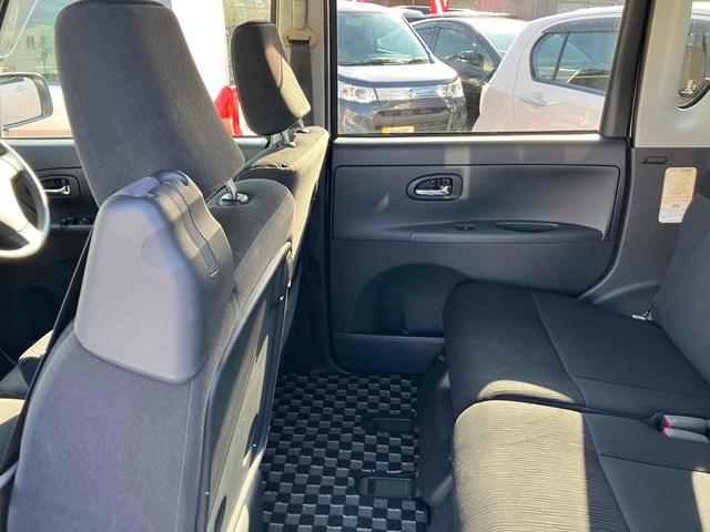 タント カスタムＸスペシャル　ＥＴＣ　電動スライドドア　ＴＶ　ＨＩＤ　スマートキー　アイドリングストップ　電動格納ミラー　ベンチシート　ＣＶＴ　盗難防止システム　ＡＢＳ　ＣＤ　ＵＳＢ　アルミホイール　衝突安全ボディ　エアコン（31枚目）