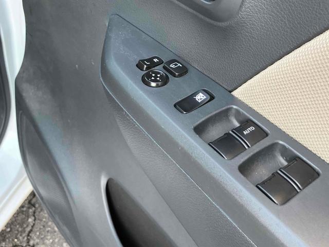ワゴンＲ ＦＸ　アイドリングストップ　電動格納ミラー　ベンチシート　ＣＶＴ　盗難防止システム　ＡＢＳ　ＣＤ　ミュージックプレイヤー接続可　衝突安全ボディ　エアコン　パワーステアリング　パワーウィンドウ（7枚目）