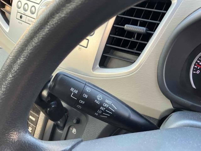 ワゴンＲ ＦＸ　アイドリングストップ　電動格納ミラー　ベンチシート　ＣＶＴ　盗難防止システム　ＡＢＳ　ＣＤ　ミュージックプレイヤー接続可　衝突安全ボディ　エアコン　パワーステアリング　パワーウィンドウ（9枚目）