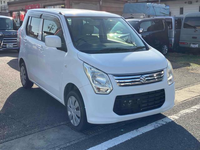 ワゴンＲ ＦＸ　アイドリングストップ　電動格納ミラー　ベンチシート　ＣＶＴ　盗難防止システム　ＡＢＳ　ＣＤ　ミュージックプレイヤー接続可　衝突安全ボディ　エアコン　パワーステアリング　パワーウィンドウ（13枚目）