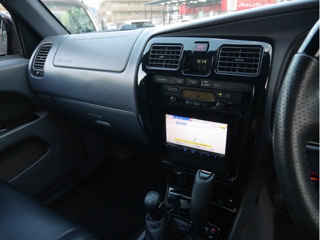 ハイラックスサーフ SSR-X Vセレクション リフトアップ/マッドタイヤ/ナビ/フルセグTV/ETC/シートカバー/ウッドコンビハンドル(17枚目)