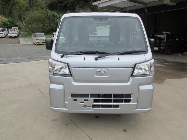 ハイゼットトラック スタンダード　届出済未使用車　４ＷＤ　ＣＶＴ（3枚目）