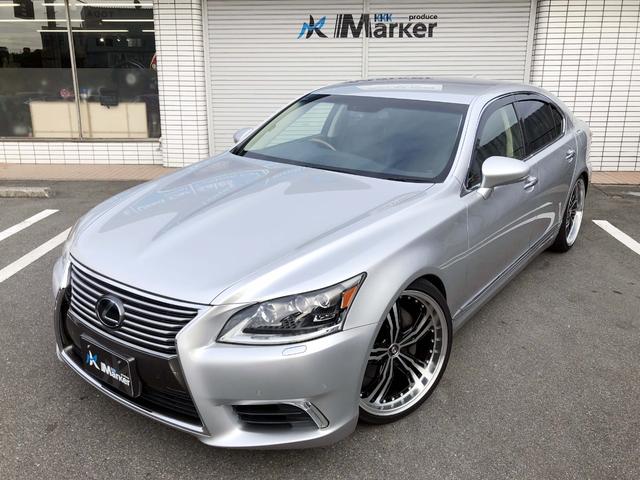 ＬＳ４６０　バージョンＣ　Ｉパッケージ　ＳＴＥＩＮＥＲ２１インチＡＷ　サスコン　３眼ＬＥＤヘッドＦＯＧ　黒革ＰＷシートヒータークーラー　助手席オットマン　オートＨＩ　ステアヒーター　クルコン　ＢＳＭ　Ｒ３面スモーク　ＰＷトランク　Ｂカメラ(12枚目)