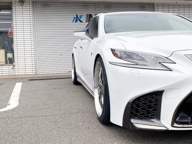 ＬＳ ＬＳ５００　Ｆスポーツ　新品２１ｉｎｃｈアルミ面一　新品サスコン　３眼ＬＥＤヘッド　黒革ＰＷシート　パドル　クルコン　ＨＵＤ　ＢＳＭ　フルセグＴＶ　Ｂｌｕｅｔｏｏｔｈ　レーダー　純正ドラレコ　ＰＷバック　全方位カメラ　ＥＴＣ（39枚目）