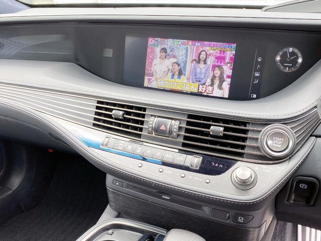 ＬＳ ＬＳ５００　Ｆスポーツ　新品２１ｉｎｃｈアルミ面一　新品サスコン　３眼ＬＥＤヘッド　黒革ＰＷシート　パドル　クルコン　ＨＵＤ　ＢＳＭ　フルセグＴＶ　Ｂｌｕｅｔｏｏｔｈ　レーダー　純正ドラレコ　ＰＷバック　全方位カメラ　ＥＴＣ（43枚目）