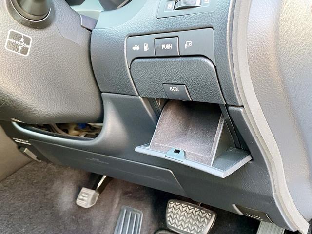 ＧＳ ＧＳ３５０　ユーザー買取車　ＭＡＶＥＲＩＣＫ２０ｉｎｃｈアルミ　フルタップ車高調　革調シートカバー　クルーズコントロール　リアスモーク施工　バックカメラ　ＥＴＣ（28枚目）