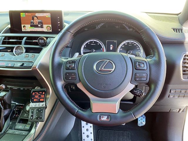 ＮＸ ＮＸ３００　Ｆスポーツ　公認車　禁煙車　ＡＲＴＩＳＡＮフルエアロ　ＯＶフェンダー　ＷＯＲＫグノーシス２１ＡＷ　ＡｉｒＦｏｒｃｅエアサス　Ｔ－ＤＥＭＡＮＤアーム　Ｆガラスオーロラ　ＳＲ　３眼ＬＥＤヘッド　赤黒本革ＰＷシート（24枚目）