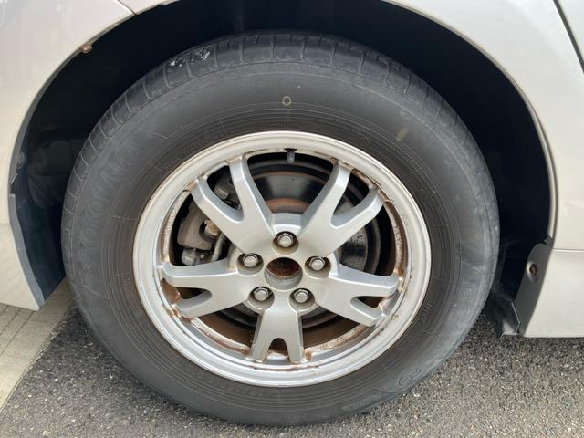 プリウス S エアコン パワーステアリング パワーウィンドウ 運転席エアバック 助手席エアバック 盗難防止システム 衝突安全ボディ スマートキー(11枚目)