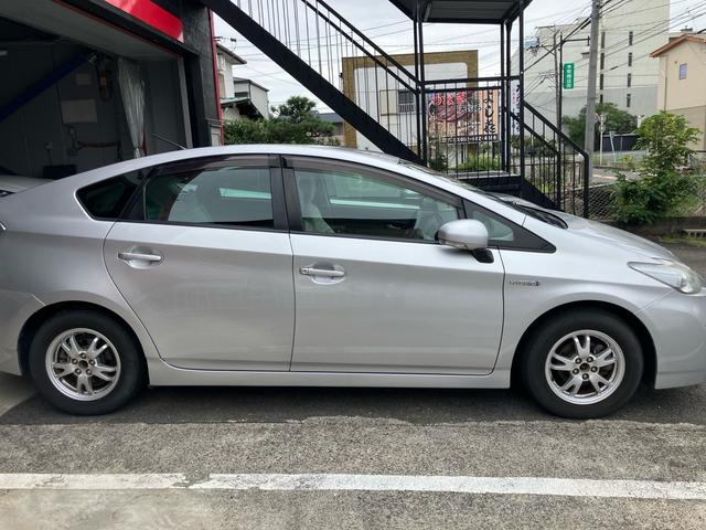 プリウス S エアコン パワーステアリング パワーウィンドウ 運転席エアバック 助手席エアバック 盗難防止システム 衝突安全ボディ スマートキー(12枚目)