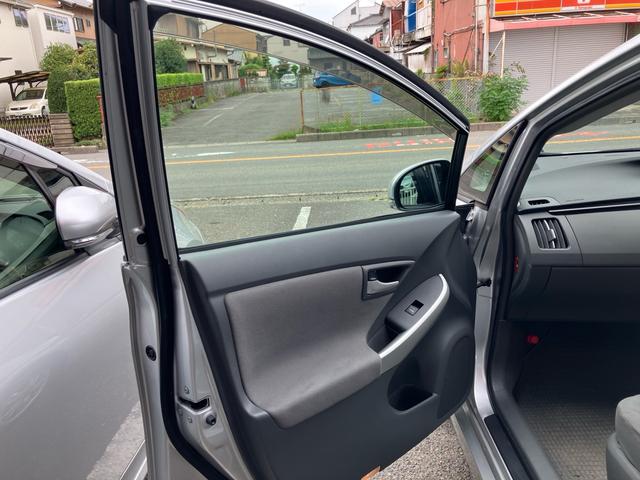 プリウス S エアコン パワーステアリング パワーウィンドウ 運転席エアバック 助手席エアバック 盗難防止システム 衝突安全ボディ スマートキー(26枚目)