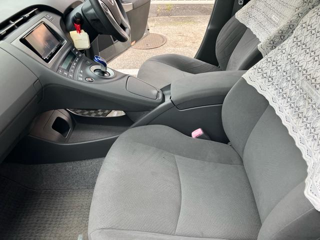 プリウス S エアコン パワーステアリング パワーウィンドウ 運転席エアバック 助手席エアバック 盗難防止システム 衝突安全ボディ スマートキー(49枚目)
