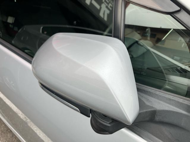 プリウス Sセーフティプラス エアコン パワーステアリング パワーウィンドウ 運転席エアバッグ 助手席エアバッグ 盗難防止システム 衝突安全ボディ スマートキー(12枚目)