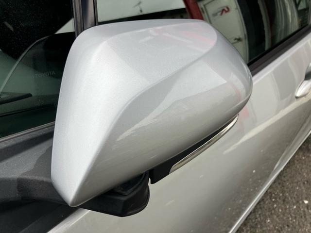 プリウス Sセーフティプラス エアコン パワーステアリング パワーウィンドウ 運転席エアバッグ 助手席エアバッグ 盗難防止システム 衝突安全ボディ スマートキー(13枚目)