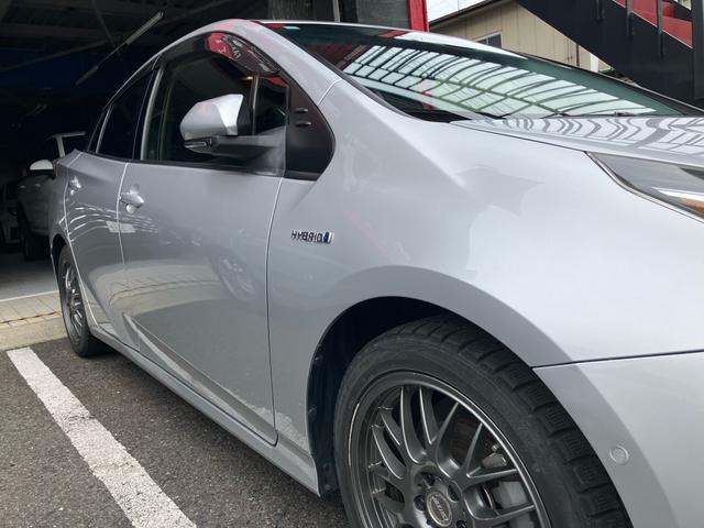 プリウス Sセーフティプラス エアコン パワーステアリング パワーウィンドウ 運転席エアバッグ 助手席エアバッグ 盗難防止システム 衝突安全ボディ スマートキー(14枚目)