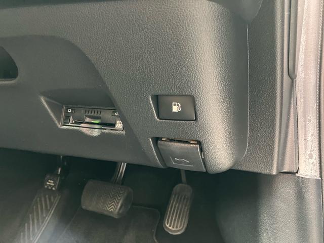 プリウス Sセーフティプラス エアコン パワーステアリング パワーウィンドウ 運転席エアバッグ 助手席エアバッグ 盗難防止システム 衝突安全ボディ スマートキー(34枚目)