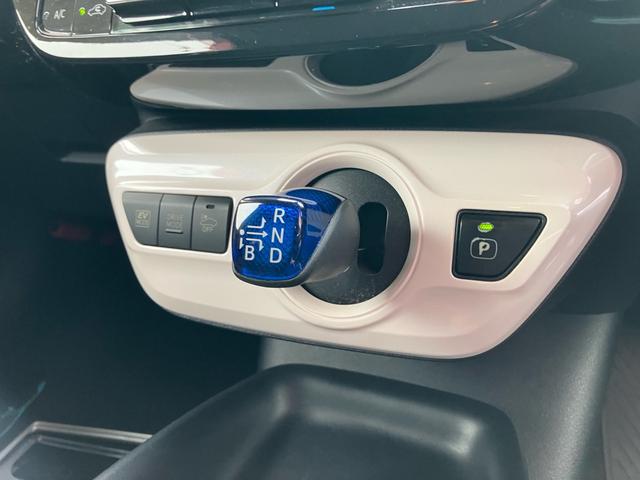 プリウス Sセーフティプラス エアコン パワーステアリング パワーウィンドウ 運転席エアバッグ 助手席エアバッグ 盗難防止システム 衝突安全ボディ スマートキー(38枚目)