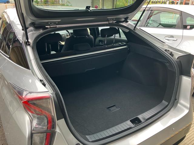 プリウス Sセーフティプラス エアコン パワーステアリング パワーウィンドウ 運転席エアバッグ 助手席エアバッグ 盗難防止システム 衝突安全ボディ スマートキー(60枚目)