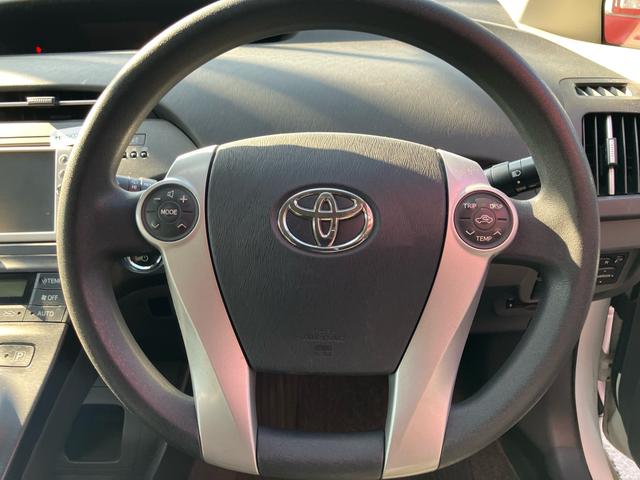 プリウス Ｓ　エアコン　パワーステアリング　パワーウィンドウ　運転席エアバッグ　助手席エアバッグ　盗難防止システム　衝突安全ボディ　スマートキー（22枚目）