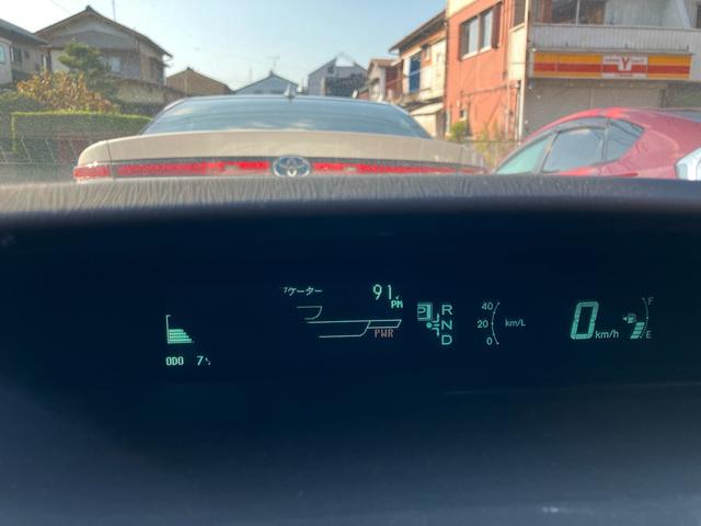 プリウス Ｓ　エアコン　パワーステアリング　パワーウィンドウ　運転席エアバッグ　助手席エアバッグ　盗難防止システム　衝突安全ボディ　スマートキー（25枚目）