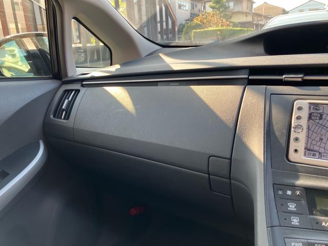 プリウス Ｓ　エアコン　パワーステアリング　パワーウィンドウ　運転席エアバッグ　助手席エアバッグ　盗難防止システム　衝突安全ボディ　スマートキー（35枚目）
