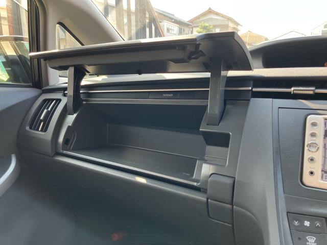 プリウス Ｓ　エアコン　パワーステアリング　パワーウィンドウ　運転席エアバッグ　助手席エアバッグ　盗難防止システム　衝突安全ボディ　スマートキー（36枚目）
