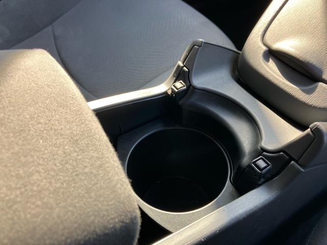 プリウス Ｓ　エアコン　パワーステアリング　パワーウィンドウ　運転席エアバッグ　助手席エアバッグ　盗難防止システム　衝突安全ボディ　スマートキー（41枚目）