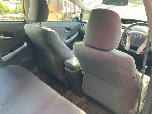 プリウス Ｓ　エアコン　パワーステアリング　パワーウィンドウ　運転席エアバッグ　助手席エアバッグ　盗難防止システム　衝突安全ボディ　スマートキー（49枚目）
