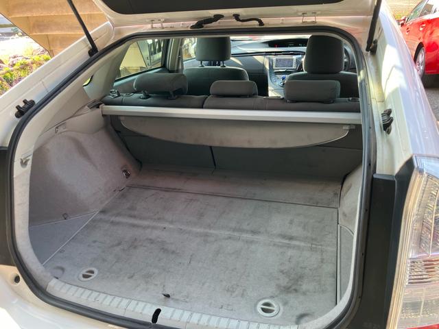 プリウス Ｓ　エアコン　パワーステアリング　パワーウィンドウ　運転席エアバッグ　助手席エアバッグ　盗難防止システム　衝突安全ボディ　スマートキー（54枚目）