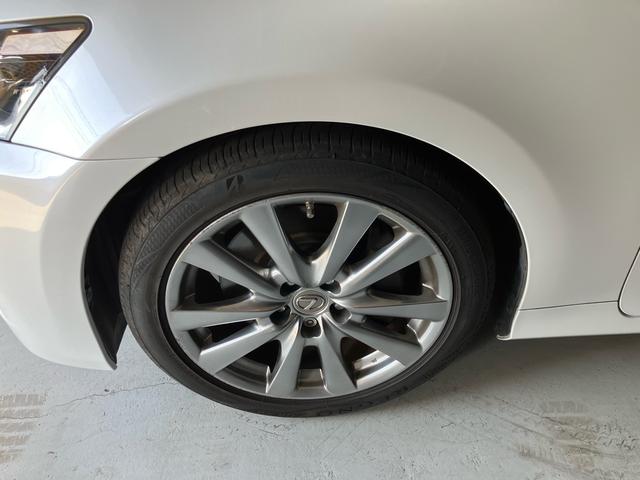 ＧＳ ＧＳ３００ｈ　エアコン　パワーステアリング　パワーウィンドウ　運転席エアバッグ　助手席エアバッグ　盗難防止システム　衝突安全ボディ　スマートキー（8枚目）