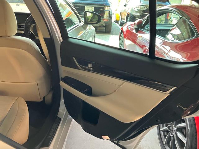 ＧＳ ＧＳ３００ｈ　エアコン　パワーステアリング　パワーウィンドウ　運転席エアバッグ　助手席エアバッグ　盗難防止システム　衝突安全ボディ　スマートキー（19枚目）