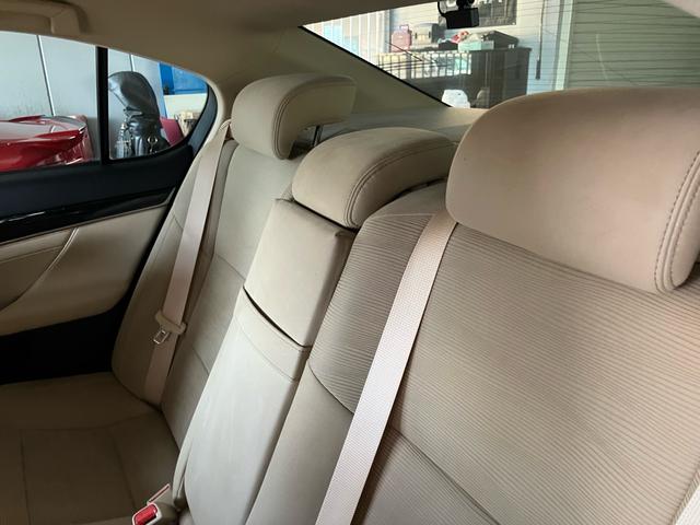 ＧＳ ＧＳ３００ｈ　エアコン　パワーステアリング　パワーウィンドウ　運転席エアバッグ　助手席エアバッグ　盗難防止システム　衝突安全ボディ　スマートキー（43枚目）