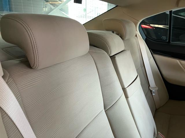 ＧＳ ＧＳ３００ｈ　エアコン　パワーステアリング　パワーウィンドウ　運転席エアバッグ　助手席エアバッグ　盗難防止システム　衝突安全ボディ　スマートキー（47枚目）