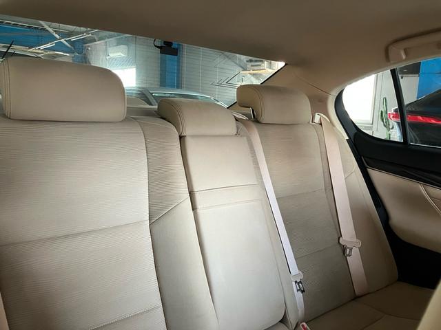 ＧＳ ＧＳ３００ｈ　エアコン　パワーステアリング　パワーウィンドウ　運転席エアバッグ　助手席エアバッグ　盗難防止システム　衝突安全ボディ　スマートキー（49枚目）