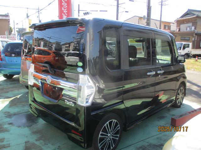 タント カスタムＲＳ　ワンオーナー車・カーナビ・バックカメラ・パワステ・両側電動スライドドア・プッシュスタート・オートエアコン・ドアミラーウインカー・ターボ車（4枚目）