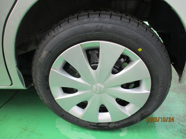 スペーシア Ｘ　カーナビ・プッシュスタート・フロアマット・ドアバイザー・オートエアコン・片側パワースライドドア・新品タイヤ付き（9枚目）