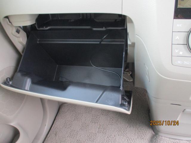 スペーシア Ｘ　カーナビ・プッシュスタート・フロアマット・ドアバイザー・オートエアコン・片側パワースライドドア・新品タイヤ付き（19枚目）