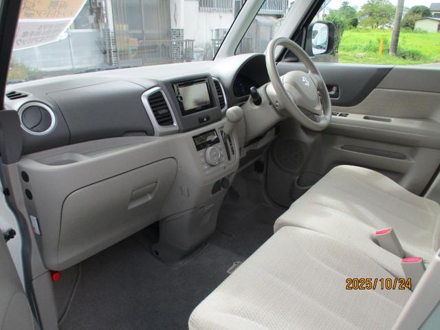 スペーシア Ｘ　カーナビ・プッシュスタート・フロアマット・ドアバイザー・オートエアコン・片側パワースライドドア・新品タイヤ付き（22枚目）