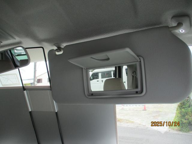 スペーシア Ｘ　カーナビ・プッシュスタート・フロアマット・ドアバイザー・オートエアコン・片側パワースライドドア・新品タイヤ付き（24枚目）