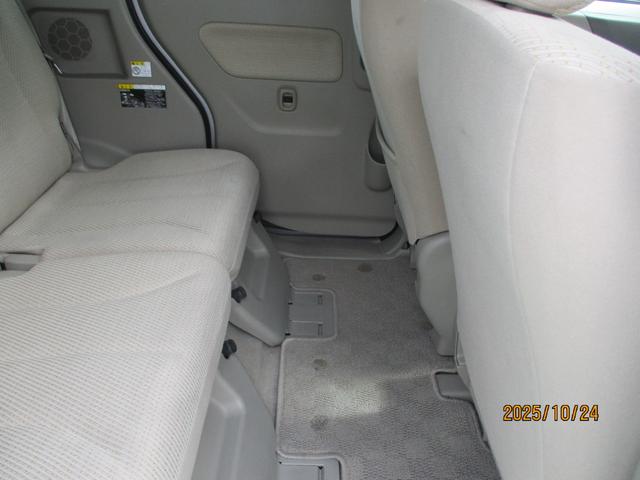 スペーシア Ｘ　カーナビ・プッシュスタート・フロアマット・ドアバイザー・オートエアコン・片側パワースライドドア・新品タイヤ付き（27枚目）