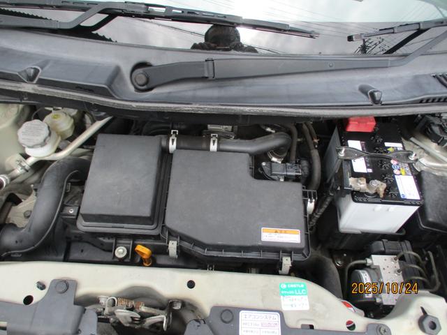 スペーシア Ｘ　カーナビ・プッシュスタート・フロアマット・ドアバイザー・オートエアコン・片側パワースライドドア・新品タイヤ付き（33枚目）