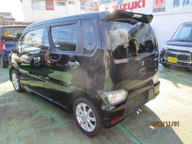 ワゴンＲスティングレー ハイブリッドＸ　ワンオーナー車・オートエアコン・プッシュスタート・フロアマット・ドアバイザー・新品タイヤ（7枚目）