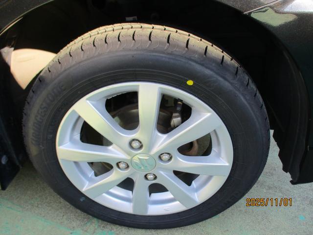 ワゴンＲスティングレー ハイブリッドＸ　ワンオーナー車・オートエアコン・プッシュスタート・フロアマット・ドアバイザー・新品タイヤ（9枚目）
