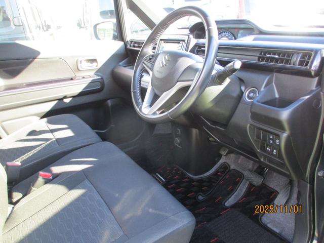 ワゴンＲスティングレー ハイブリッドＸ　ワンオーナー車・オートエアコン・プッシュスタート・フロアマット・ドアバイザー・新品タイヤ（14枚目）