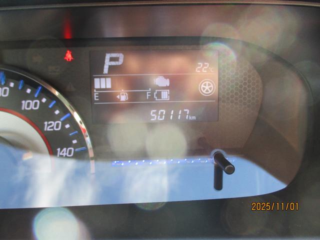 ワゴンＲスティングレー ハイブリッドＸ　ワンオーナー車・オートエアコン・プッシュスタート・フロアマット・ドアバイザー・新品タイヤ（16枚目）
