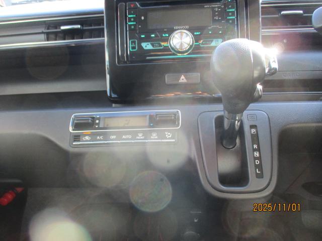 ワゴンＲスティングレー ハイブリッドＸ　ワンオーナー車・オートエアコン・プッシュスタート・フロアマット・ドアバイザー・新品タイヤ（18枚目）