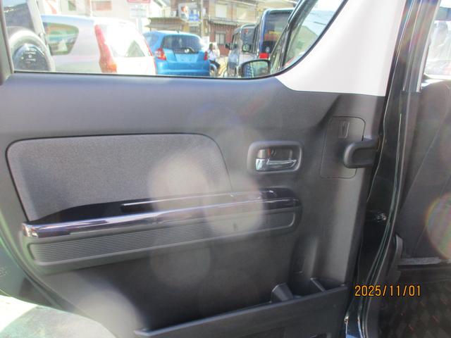 ワゴンＲスティングレー ハイブリッドＸ　ワンオーナー車・オートエアコン・プッシュスタート・フロアマット・ドアバイザー・新品タイヤ（27枚目）