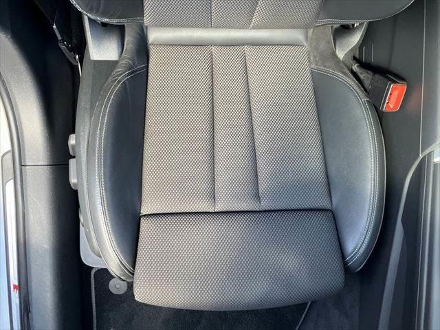 Ａ４アバント ２．０ＴＦＳＩ　禁煙車　衝突軽減ブレーキ　純正ＳＤナビ　バックカメラ　ＥＴＣ　ＬＥＤヘッドライト　フルセグテレビ　パワシート　ハーフレザーシート　シートヒーター　スマートキー　レーダークルーズコントロール（57枚目）